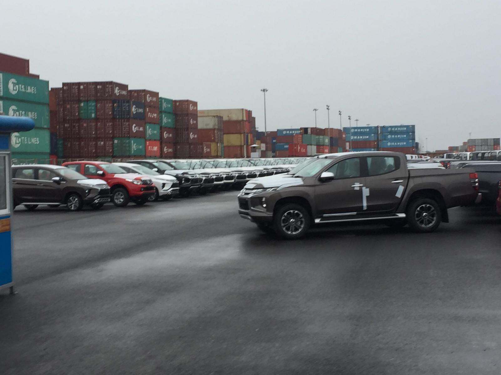 mitsubishi, triton, việt nam