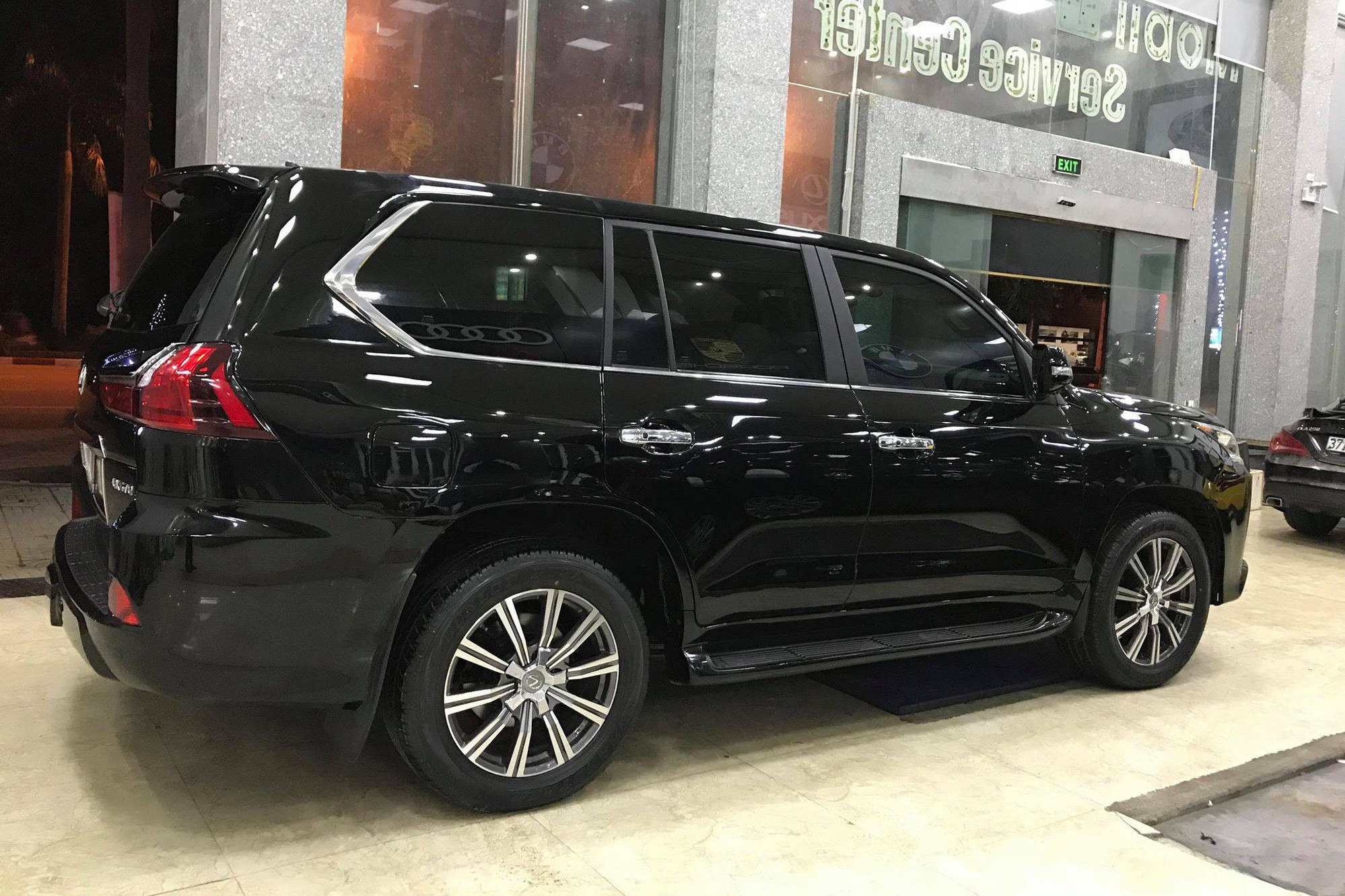 lexus, bảng giá xe lexus, lexus việt nam