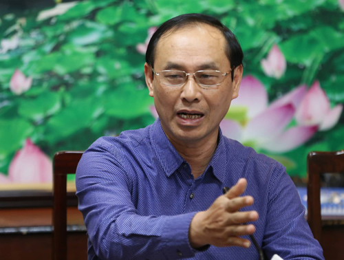 tai nạn long an, container đâm xe máy, long an
