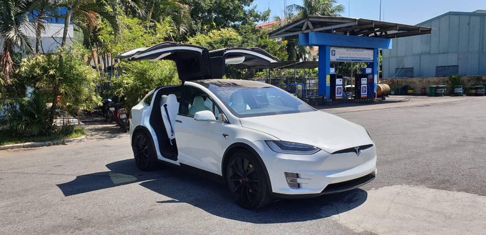 tesla, model x, p100d