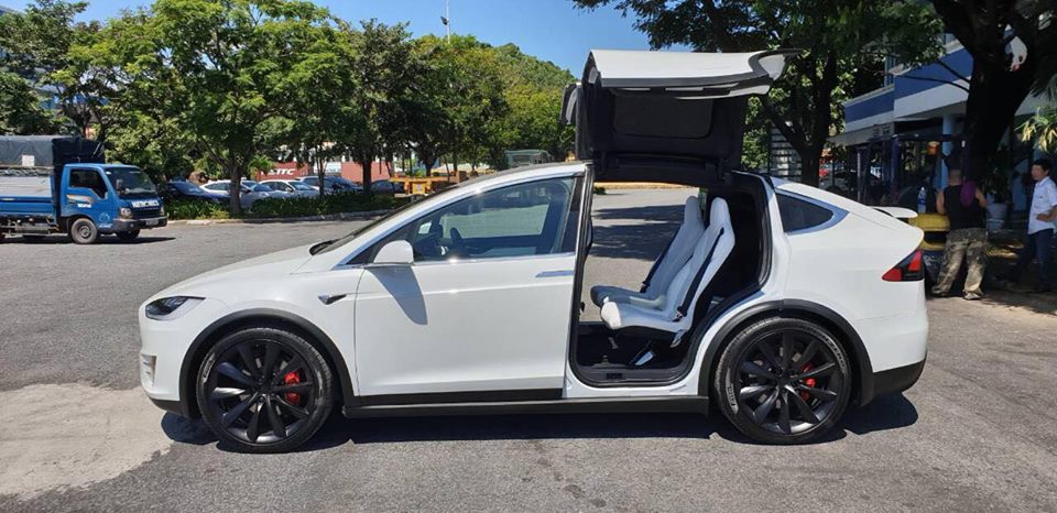 tesla, model x, p100d