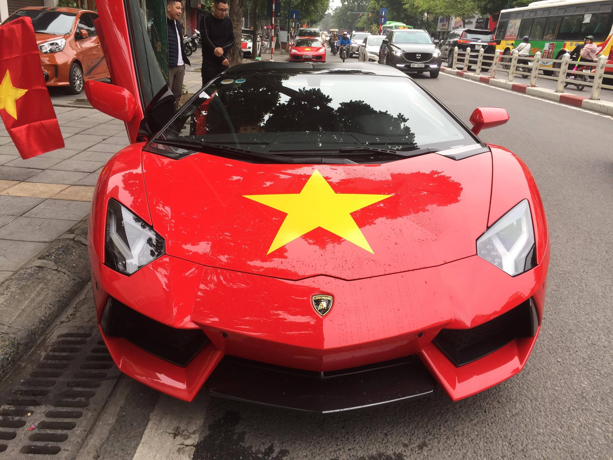 tuấn hưng, siêu xe, lamborghini