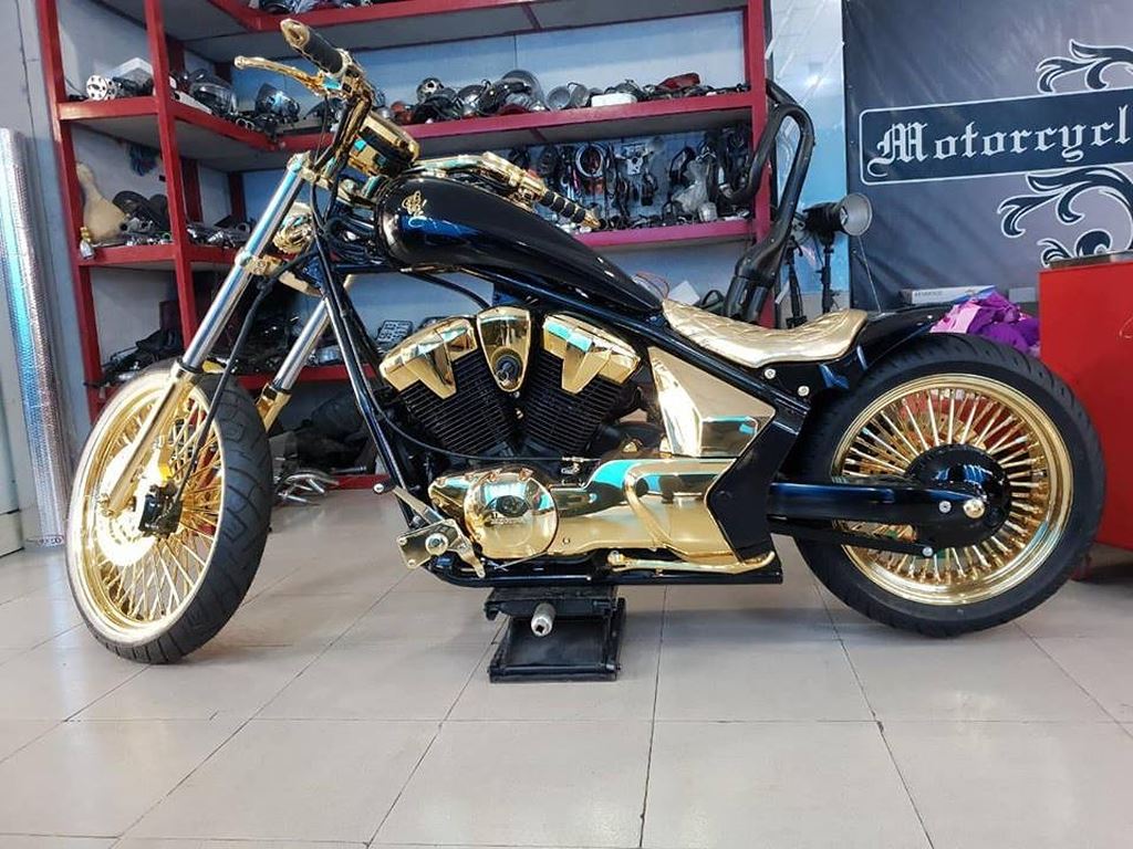 phúc xo, moto dát vàng, phúc xo kinh doanh gì