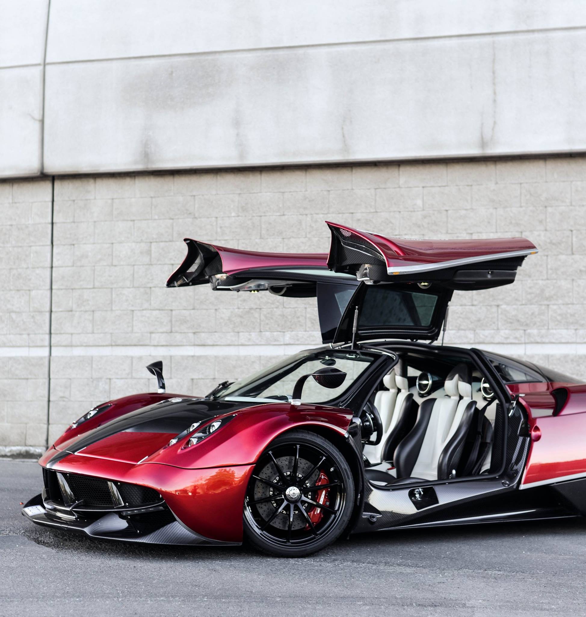 minh nhựa, pagani huayra, lamborghini