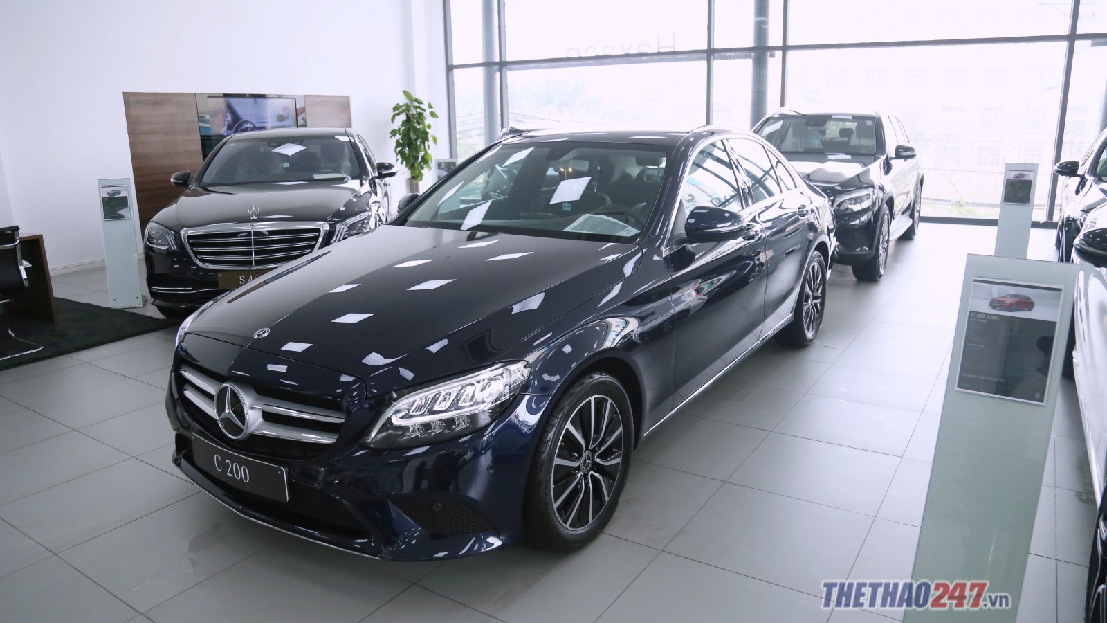 C200, Mercedes-Benz C200, Haxaco