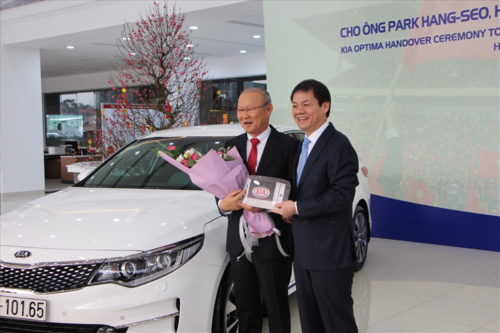 park hang seo, xe của park hang seo, đội tuyển quốc gia việt nam