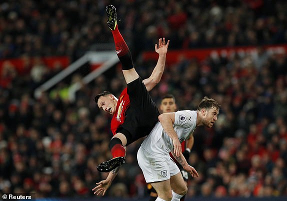 Trực tiếp MU vs Burnley, MU vs Burnley, nhận định MU vs Burnley, Sanchez, Lukaku, MU, Man United, Old Trafford