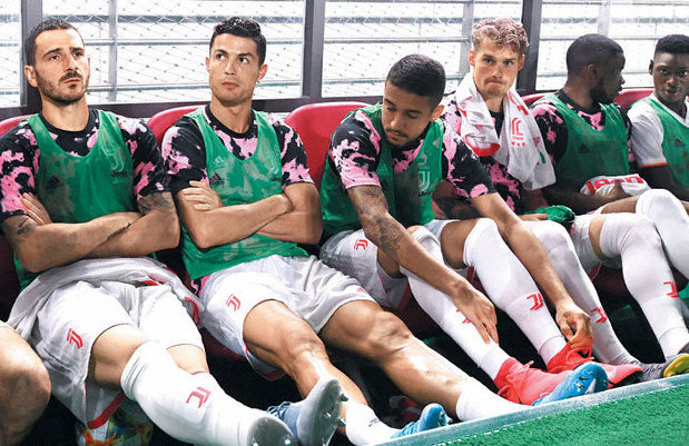 ronaldo, hàn quốc, báo hàn, juventus, ronaldo juventus, ronaldo hàn quốc, fan ronaldo, NHM Hàn Quốc, cr7