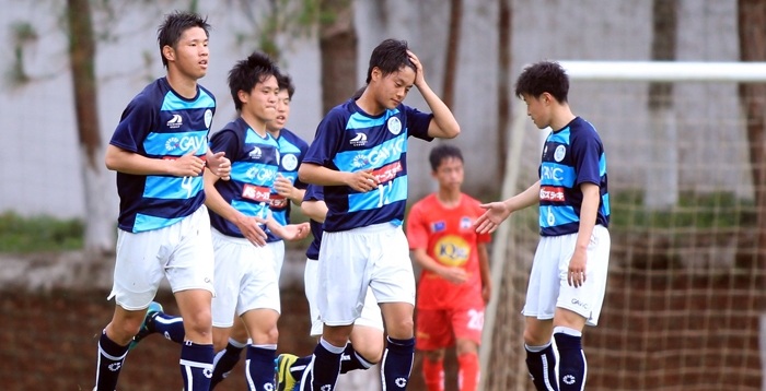 U18 Mito Hollyhock đã tận dụng rất tốt lợi thế thể hình, thể lực để đánh bại U17 HAGL Arsenal JMG 