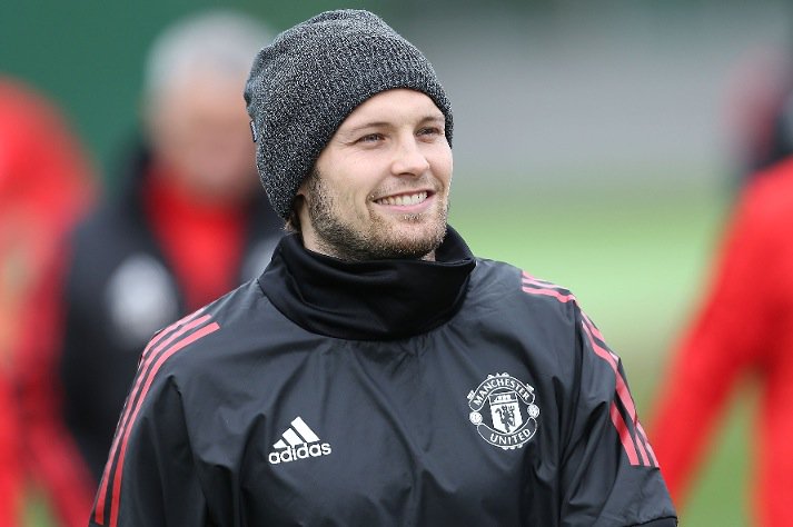 Man Utd, tin tức MU, chuyển nhượng MU, Tin bóng đá, Ngoại hạng Anh, Mourinho, Barca mua Blind