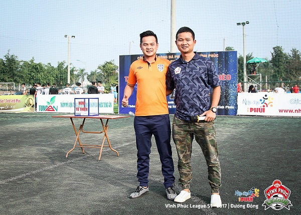 Thành chấp nhận lùi vào hậu trường lo chuyện ‘xách nước bổ cam’