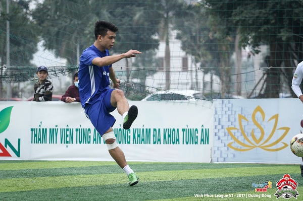Tú ‘Trôi’ nhen nhóm cơ hội cho đội nhà bằng bàn thắng đẹp mắt