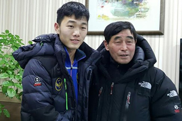 HLV Kim Hee-tae ví Xuân Trường là Park Ji Sung của Việt Nam HLV Kim Hee-tae ví Xuân Trường là Park Ji Sung của Việt Nam