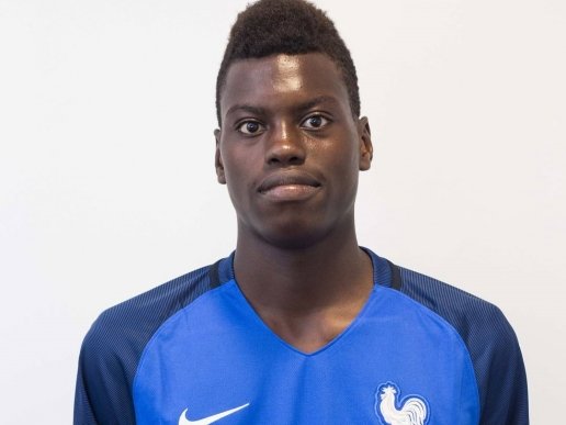 MU chuẩn bị hoàn tất hợp đồng với Benoit Badiashile