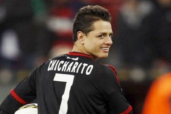 Chicharito chuẩn bị cập bến West Ham, đấu MU mùa giải tới