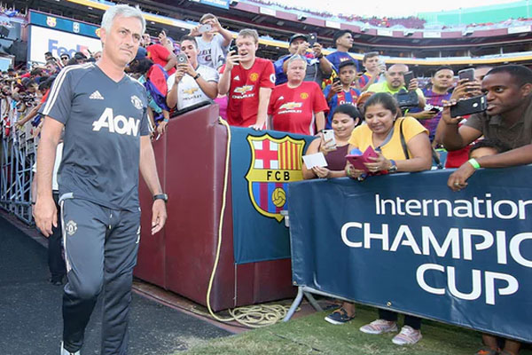 Mourinho nhận 2 tin buồn về Nainggolan và Matic trên TTCN