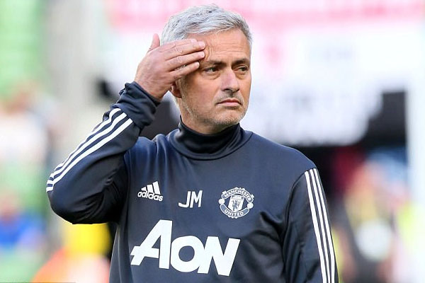 HLV Mourinho muốn có thêm 3 tân binh
