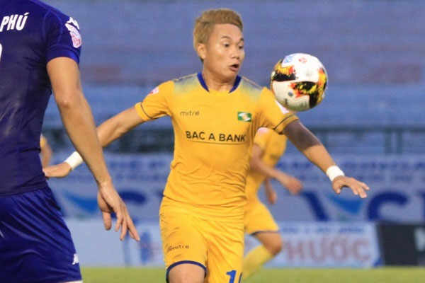 Phi Sơn chưa quyết định tương lai bởi các lời mời từ những đội bóng Nhật Bản