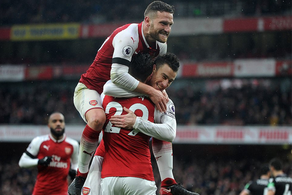 Arsenal chiến thắng đậm đà