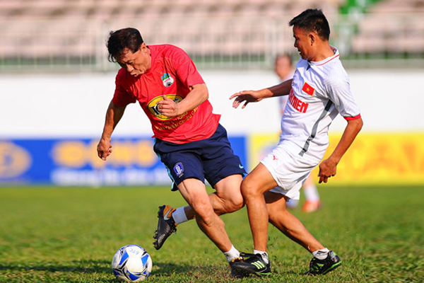 bóng đá Việt Nam, V-League, tin tức V-League, GĐKT HAGL, Chung Hae-seong