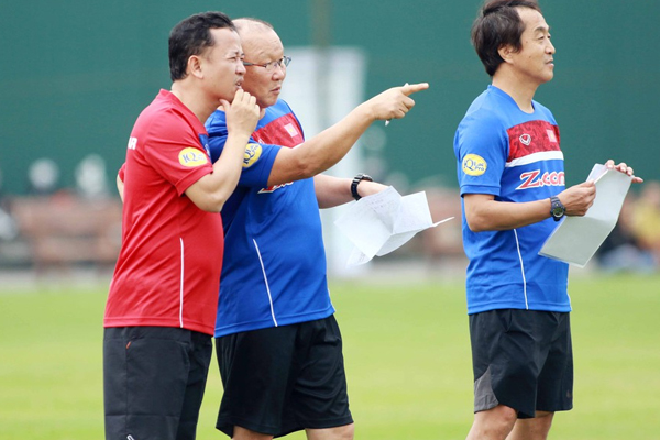bóng đá Việt Nam, V-League, tin tức V-League, Lê Huy Khoa, Park Hang Seo,  ĐT Việt Nam, ĐT Việt Nam triệu tập