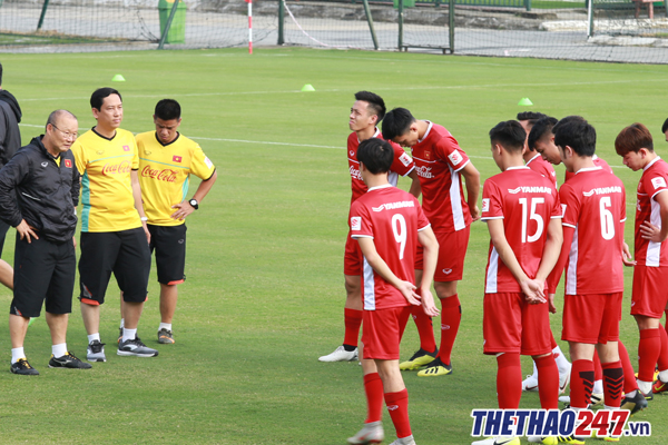 AFF Cup, tin tức AFF Cup, ĐT Việt Nam, bóng đá Việt Nam, Park Hang Seo, danh sách ĐT Việt Nam, HLV Park loại 5 cầu thủ