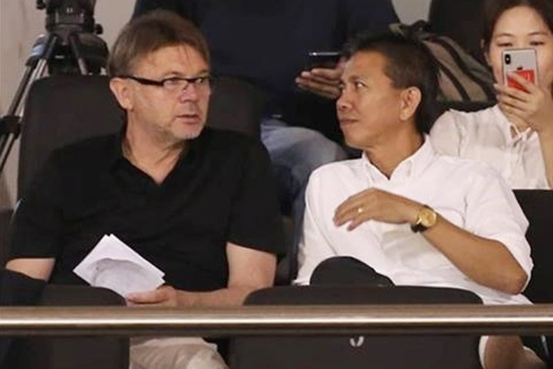 bóng đá Việt Nam, PVF, chuyên gia Pháp, Philippe Troussier, Andres Iniesta