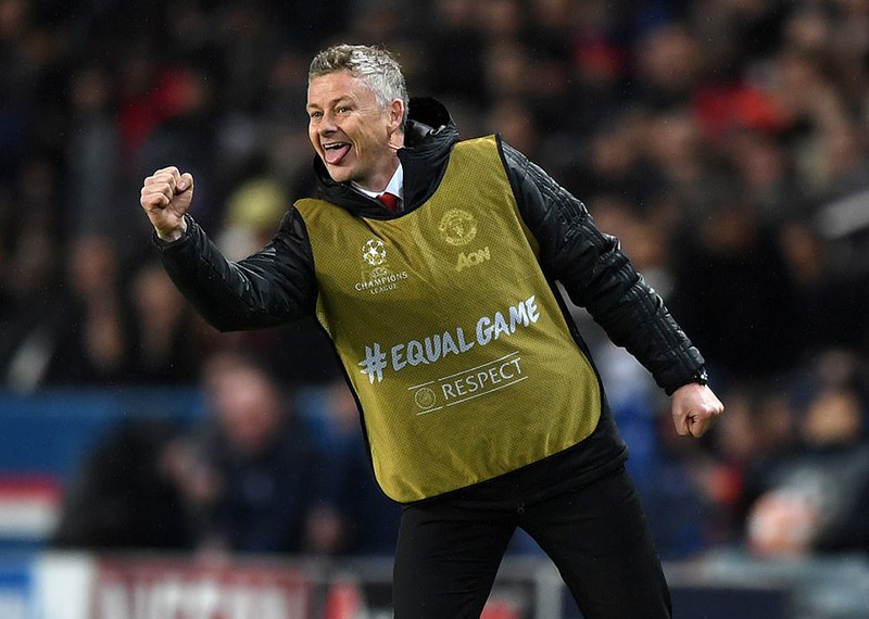 HLV Solskjaer ăn mừng bàn thắng thứ 2 của Man Utd, pha lập công của Lukaku tiếp thêm hy vọng cho Quỷ đỏ. PSG 1-3 MU, kết quả PSG 1-3 MU, tỉ số PSG 1-3 MU, kết quả C1, kết quả champions League, kết quả cúp C1
