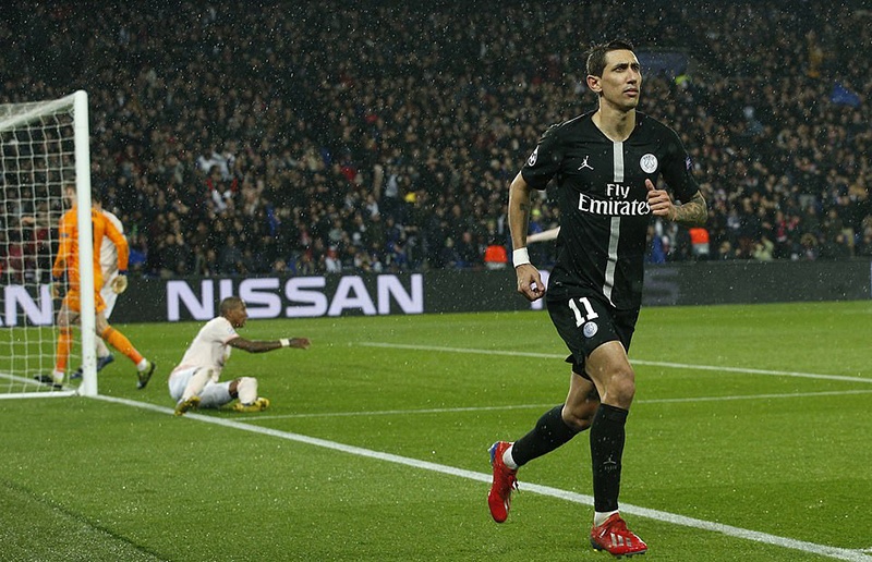 ...nhưng anh không ăn mừng bởi nhận ra một điều gì đó. PSG 1-3 MU, kết quả PSG 1-3 MU, tỉ số PSG 1-3 MU, kết quả C1, kết quả champions League, kết quả cúp C1