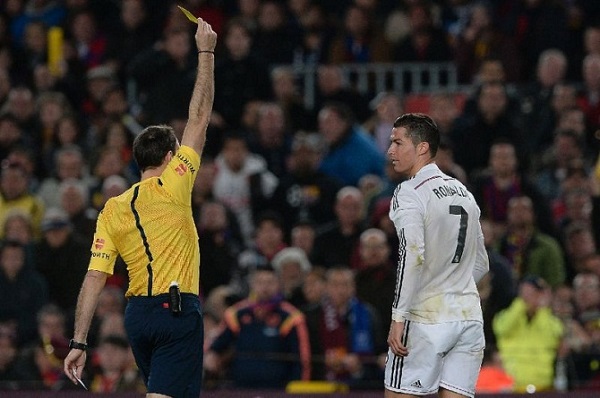 Ronaldo, Real Madrid, quả bóng vàng, Champions League, La Liga, bị treo giò, Malaga