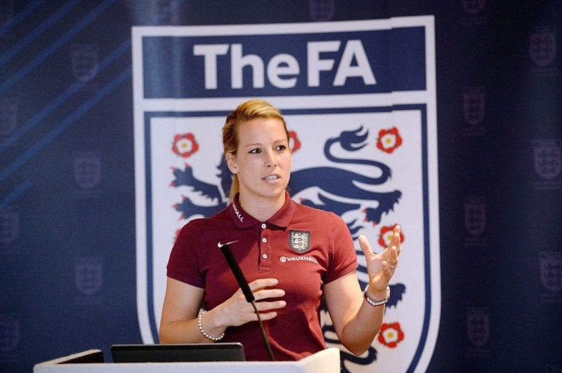 Rachel Brown-Finnis, Manchester United, Premier League, Arsenal, Chelsea, Man City, đội nữ 