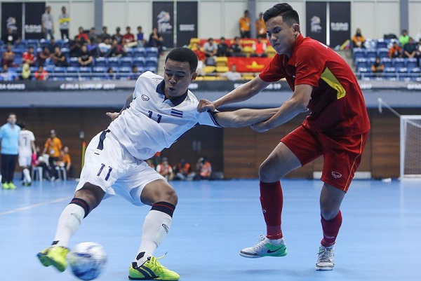 Muhammad Osamanmusa, Futsal Thái Lan, bóng đá Thái Lan, bóng đá Việt Nam