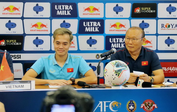 park hang seo, van toan, pre-match press conference 