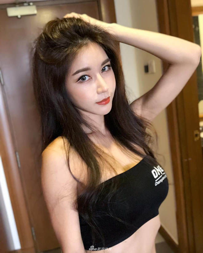 Park Si Hyun, những cô gái ring girl xinh đẹp, đệ nhất ring girl, hot girl thể thao hàn quốc
