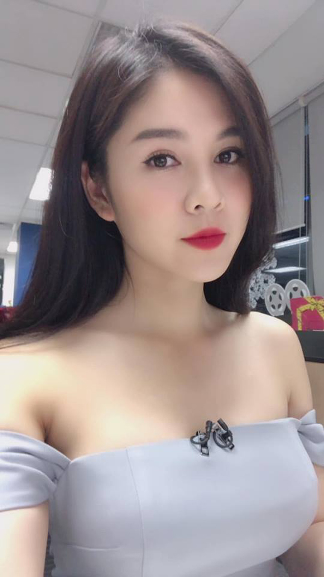 mc thu hoài, nữ mc bóng đá, hot girl bóng đá, nữ mc thể thao xinh đẹp, hot girl thu hoài