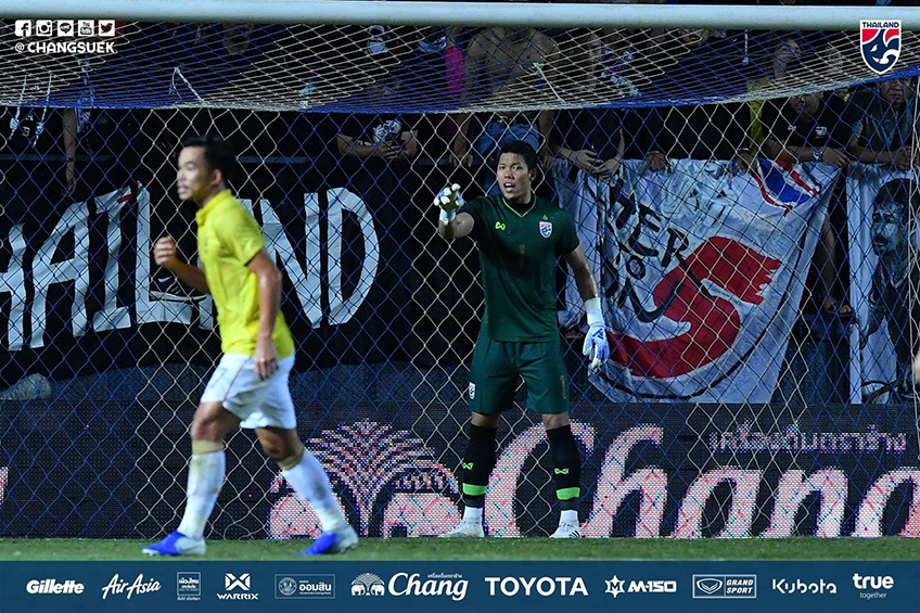 thủ môn thái lan, thái lan 0-1 việt nam, thái lan 0-1 ấn độ, đội tuyển thái lan thất vọng, kawin sai lầm