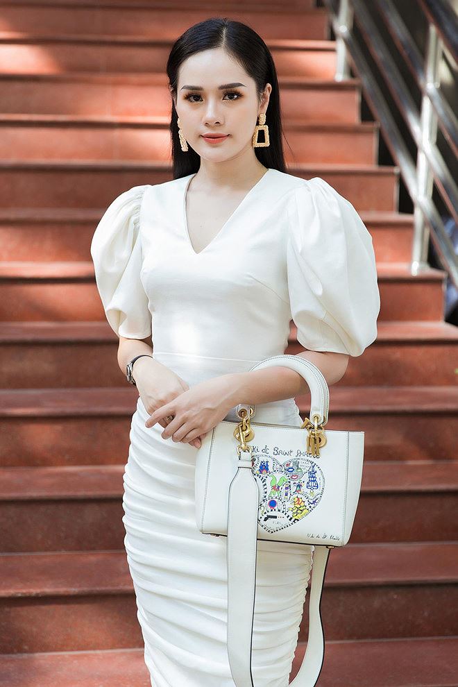 Trọng đại, bạn gái trọng đại, bạn gái trọng đại thi hoa hậu, hot girl huyền trang, bạn gái cầu thủ u23 việt nam