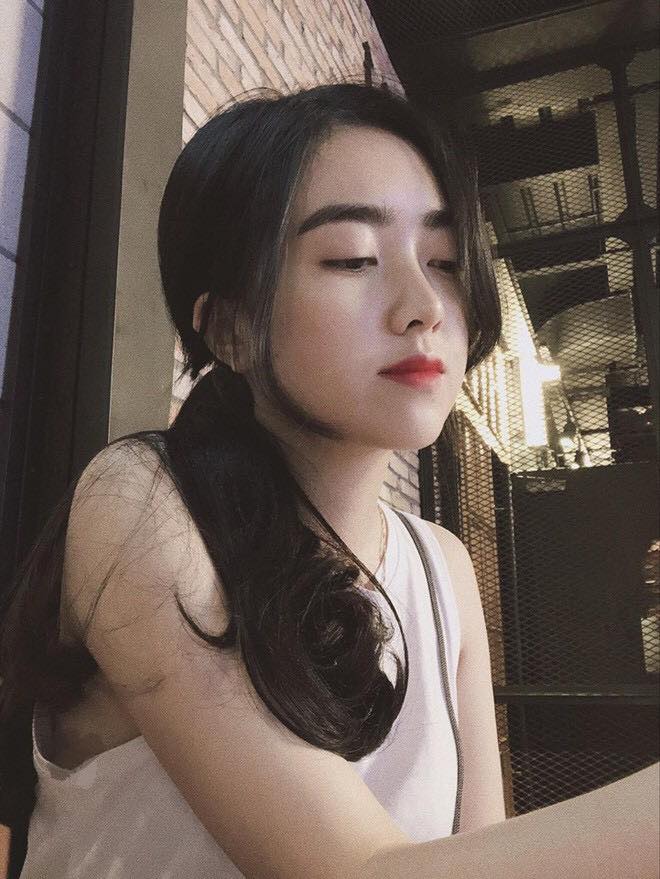 bạn gái hà đức chinh, hot girl bạn gái cầu thủ, mai hà trang là ai, bạn gái cầu thủ u23 việt nam