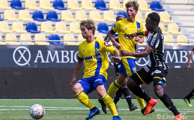 công phượng, sint-truiden vs Standard Liege, kết quả sint-truiden, vòng 3 giải bỉ, công phượng sint-truiden