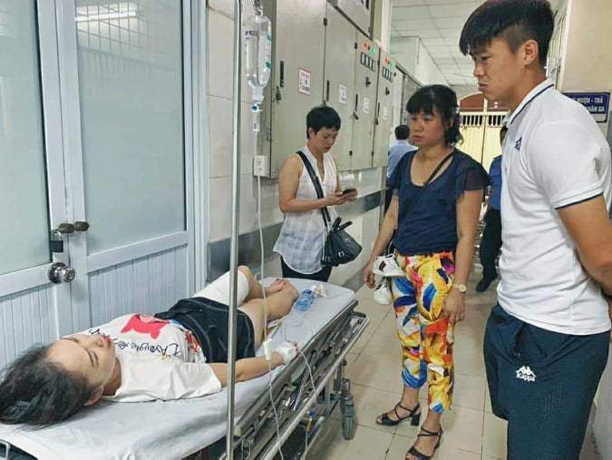 hà nội vs nam định, cđv nam định, đốt pháo sáng, phóng viên afc, v-league 2019