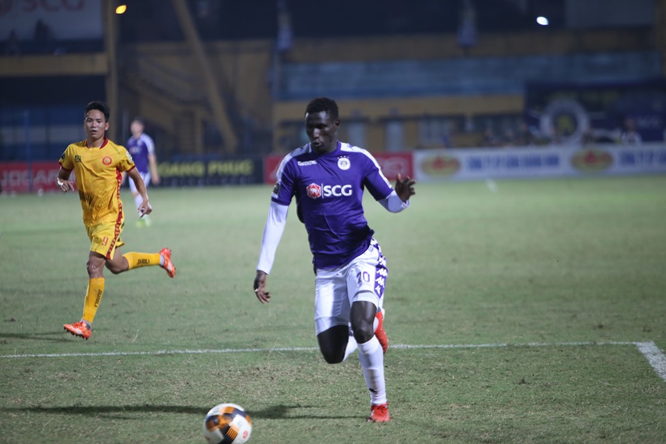 hà nội fc, v-league 2019, pape omar faye, hà nội vô địch vleague, tiểu sử pape omar, pape omar xuất sắc nhất