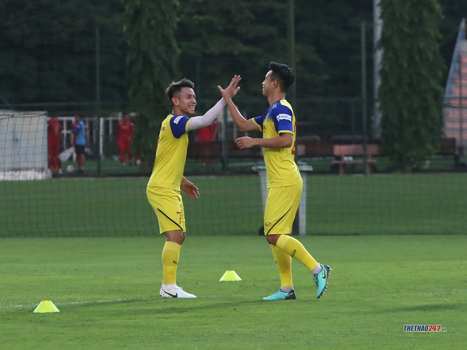 việt nam vs thái lan, việt nam vs uae, vòng loại world cup 2022, đội tuyển việt nam hội quân, hlv park hang seo