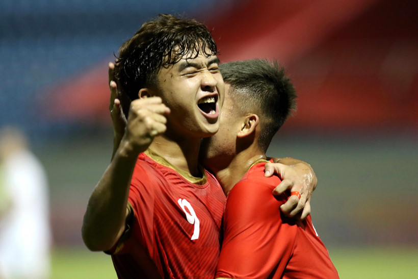 trần danh trung, u22 việt nam, quả bóng vàng việt nam 2008 là ai, hlv dương hồng sơn, u22 việt nam vs u19 sarajevo