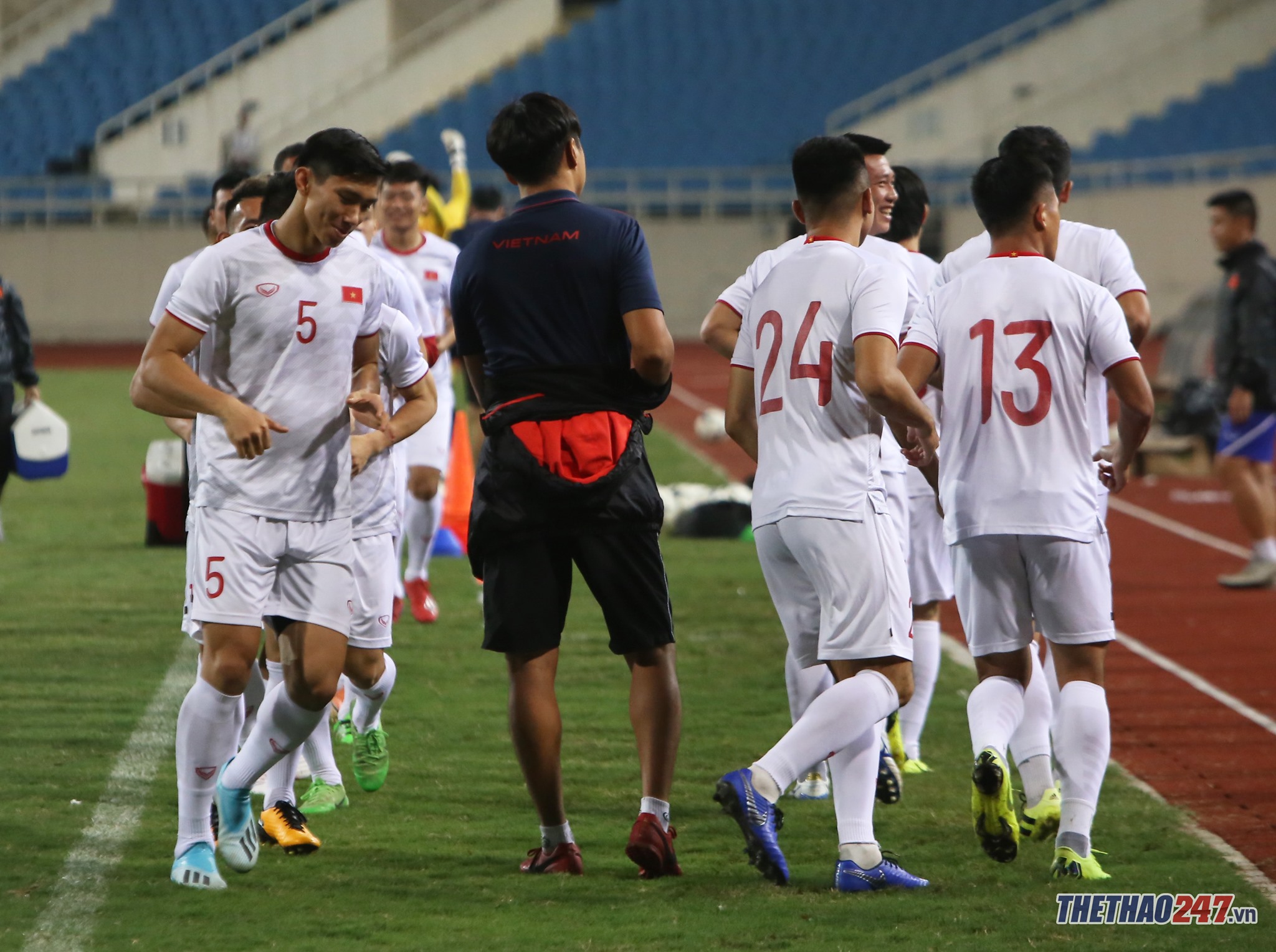việt nam vs uae, đoàn văn hậu, sc heerenveen, sea games 30, vck u23 châu á 2020