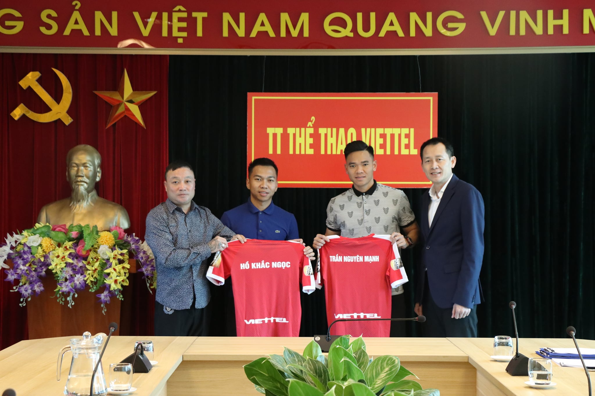 nguyen manh va khac ngoc