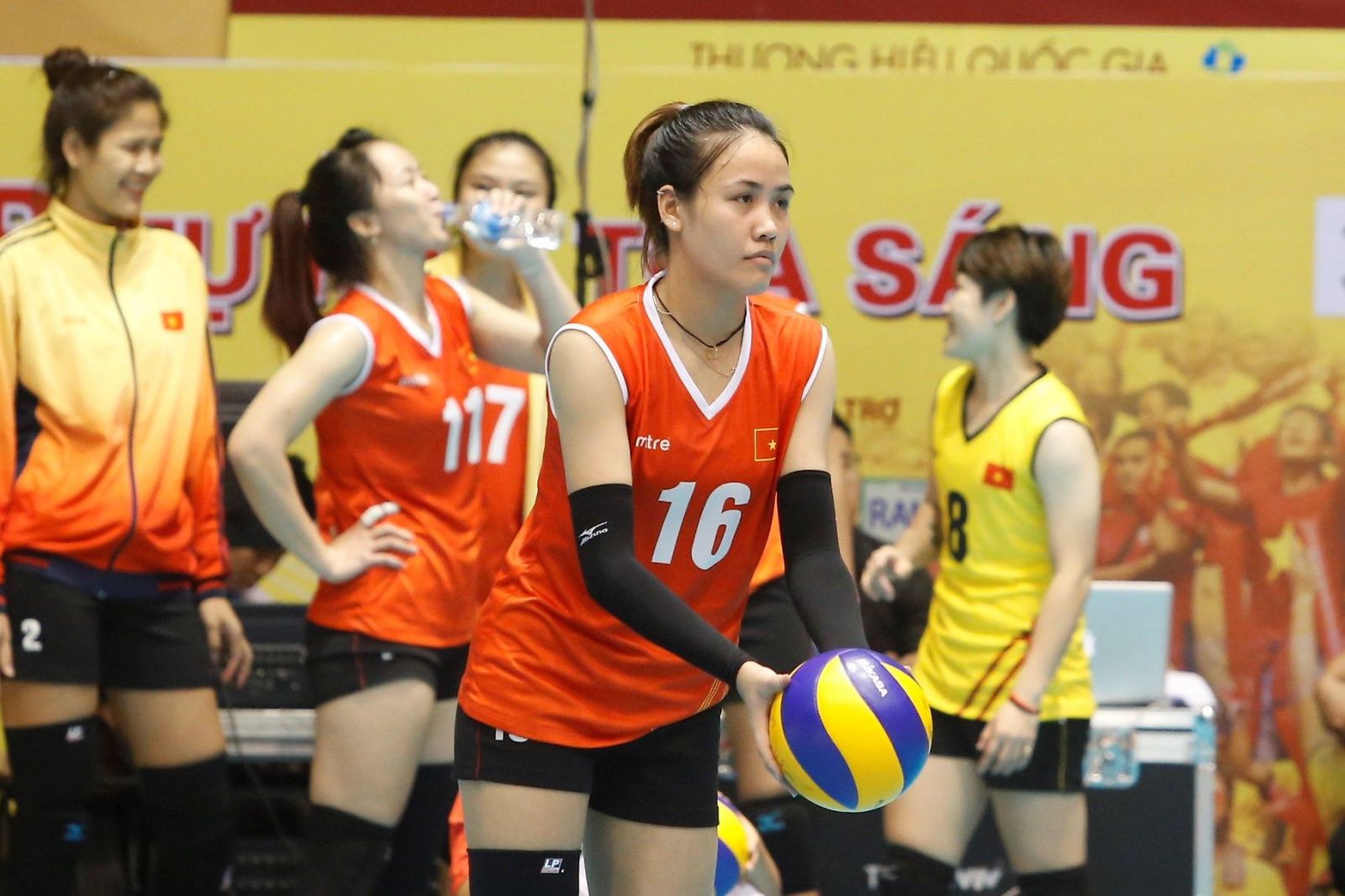 dinh thi thuy