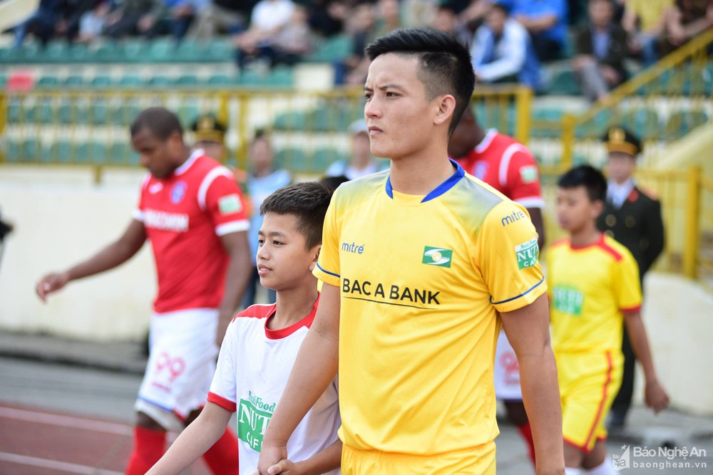 Văn Khánh sẽ bình phục chấn thương vào đầu tháng 8 van khanh