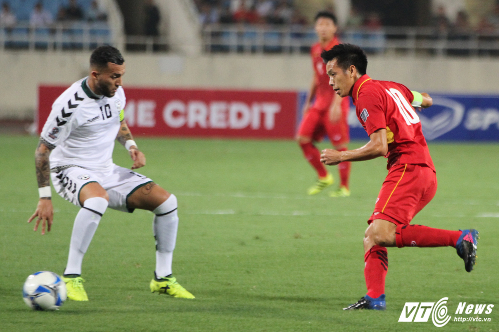 Bao chau A: Tuyen Viet Nam da vo to chuc, may man den Asian Cup hinh anh 1