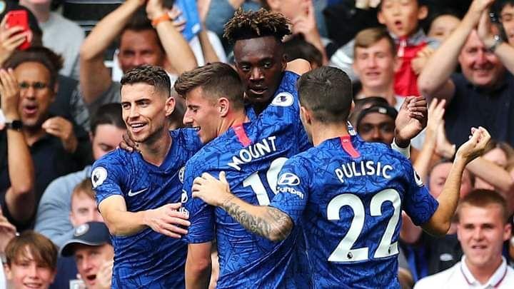 Ngoại hạng Anh, Chelsea, MU, Vòng 26