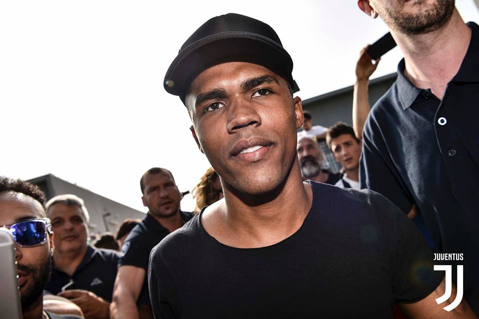 douglas costa